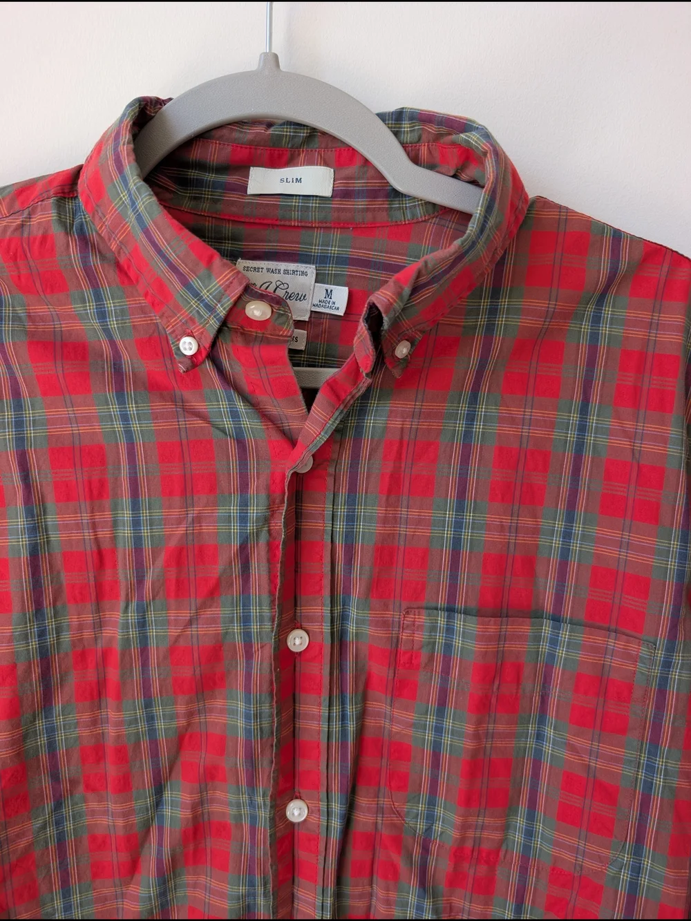 J.Crew Mens Medium Slim Fit Secret Wash Shirt Button Down Plaid Red Green BJ745